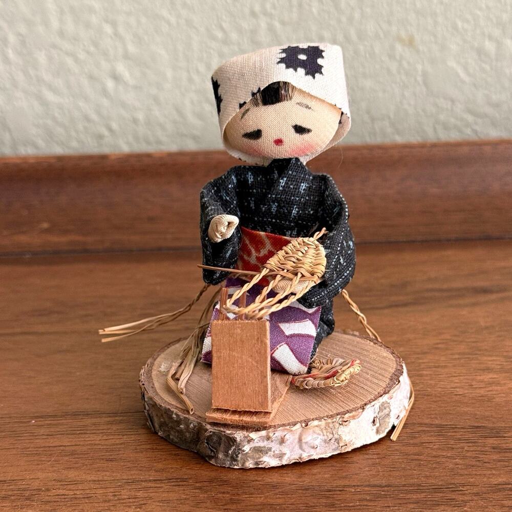 Japanese Folk Art Doll Ningyo Figurine Hand Painted Silk Face